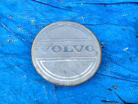 240 Series 62007 Center Cap Hubcap 1985-1993 Volvo Two Piece Wheel Cover
