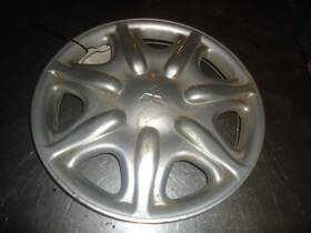 570-57556b Wheel Cover Hubcap 14 Inch 7 Spoke Fits 97-98 Galant