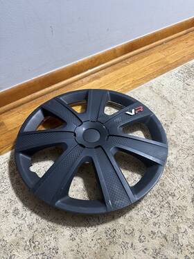 Vr-17 Alpena Read One Vr Carbon Hubcap Wheel Cover Black 17 Inch