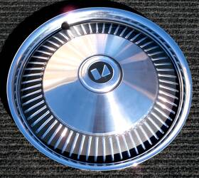 3232049 Amc One Genuine Concord Spirit Gremlin 14 Inch Hubcap Wheel Cover 1978 1983 Oem