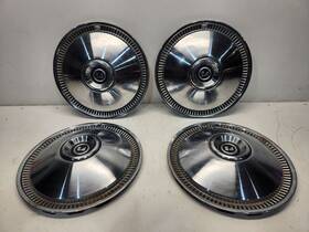 570-00131 American Motors 1977 Amc Gremlin Wheel Cover - 14 Inch / Aluminum Rib Type Grade B Full Set