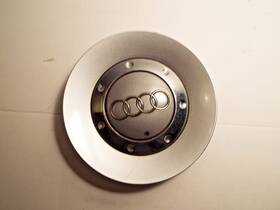 8n0601185d Audi 2008 A4 Hub Cap Used
