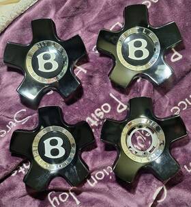3wo601165m Bentley 4 Continental Gt Gtc Flying Spurs With 3 Center B Wheel Caps 2003-2017 Read