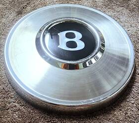 Ug14513 Bentley 1 Genuine Oem 1970-1985 Corniche T1 T2 Dog Dish Hub Cap P/n