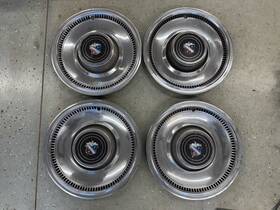 2025-0019 Buick 031826e/2025-0019 Set Of 4 1975 Electra 225 Hub Caps Donk 75