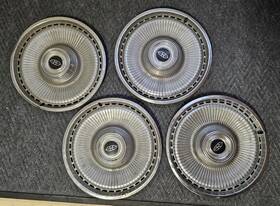 09840974 Buick 1971 Riviera 15 Inch Hubcaps Wheel Covers Set Of Four