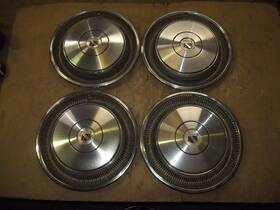 1067b Buick 78 79 Limited Electra Hubcap Rim Wheel Cover Hub Cap 15 Inch Oem Used 4