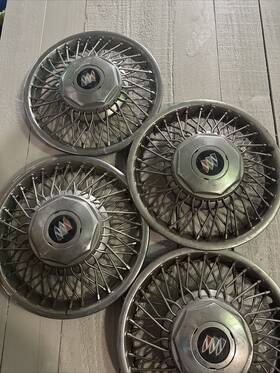 1111a Buick 14 Inch Wire Hubcap / Wheel Cover Spokes Big Logo Four 4