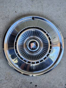 1383021 Buick Vintage 1960s 1968 Lesabre Chrome 15 Inch Wheel Hub Cap