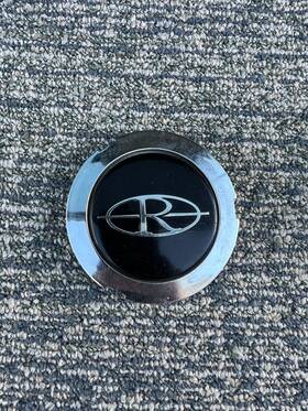 1642305 Buick 1 1986-88 Riviera Wire Wheel Cover Hub Cap Center Oem Rare