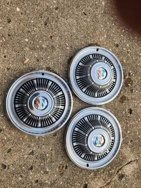 4231 Buick 3 1965 Grand Sport Skylark Used Original Hubcaps 14 Inch Set Of