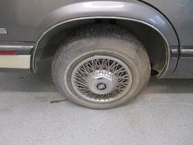 570-01111d Buick Wheel Cover Hubcap Wire Type Sedan 14 Inch Early Fits 89 Electra 1686565