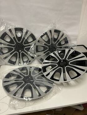 19352488 Buick Oem Accessories Wheel Cap-center Cap - Technical Gray With Logo Bright Chrome