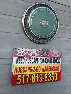 2023-c3516623 Cadillac 1976 Eldorado Fwd 15 Inch Stainless 1 Green Hubcap Very Rare Nice