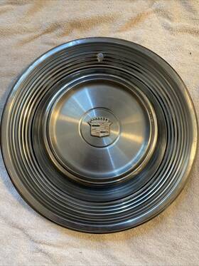 3514383 Cadillac One 1968 Deville 15 Inch Vented Hubcap Wheel Cover
