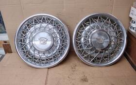570-02044b Cadillac 1978 Seville Set Of Two 15 Inch Wheel Covers Wire Type
