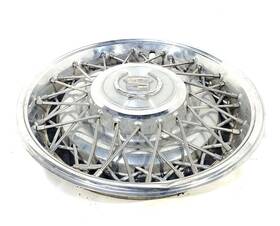 570-02044c Cadillac 1982 1984 Fleetwood Oem Wheel Cover Dings Around The Edges See Pics
