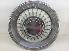 570.gm6u62 Cadillac 1961 - 1962 Fleetwood 15 Inch Hub Cap Wheel Cover 24 Rib