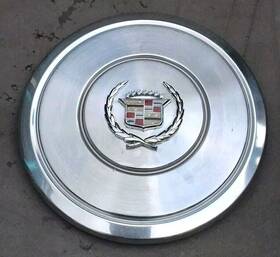 1616377 Cadillac Wheel#1206 15 Inch Center Cover 1 For 1979 Eldorado Alloy Wheel H#1206 P#1616377