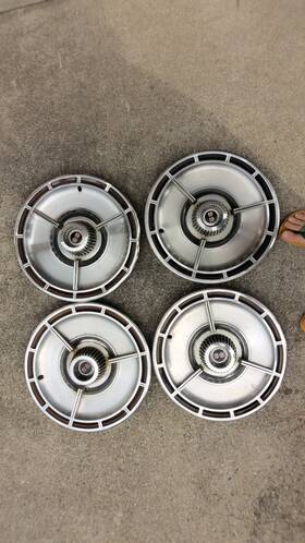 Chevrolet 025195004275 4- 1964 Impala Ss Chevy Chevelle Malibu Wheel Cover Hubcap 15 Inch