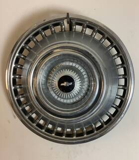 03866210 Chevrolet Vintage Oem 1965 65 Chevy Ii Nova Hubcap Wheel Cover Gm