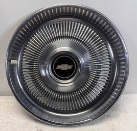 03968761 Chevrolet Single 15 Inch Hubcaps 1970-1975 Chevelle Blazer Hubcap Wheel Covers
