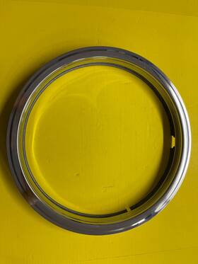 14050335 Chevrolet 1980-99 Nos Chevy Gmc 2500 16 Inch Steel Wheel Trim Ring