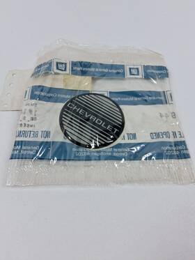 140669944 Chevrolet Nos Genuine Oem Gm Horn Button Emblem 14066944 New In Bag Camaro S-10