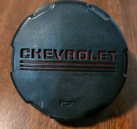 17984553 Chevrolet 88-94 Chevy Obs Steering Wheel Horn Button Center Cover