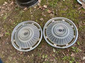 Chevrolet 1965 1966 1963 1964 El Camino Hubcap Lot Of 2 Hub Cap Wheel Cover 14 Inch