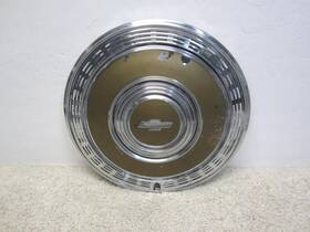 3972748 Chevrolet 1970 Caprice / Monte Carlo Oem 15 Inch Gold Hubcap #2fl-3