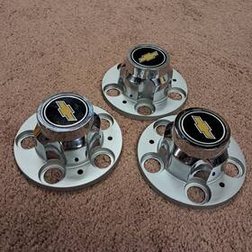 469663 Chevrolet Qty 3 Chevy 1500 Pickup / Blazer Nos 5 Lug Rally Cap Original Steel