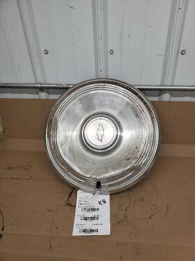 570-03043 Chevrolet Wheel Cover Hubcap Wire Type With Skirts Fits 70-71 Monte Carlo
