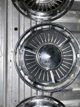 5954176 Chevrolet 1964 Chevy Ii Nova Hubcaps Set Of 4 Four Hub Cap