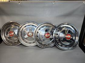 Ct57swc Chevy Set Of 4 - 1957 Chevrolet Bel Air Nomad Spinner Wheel Cover Hubcaps Oem A