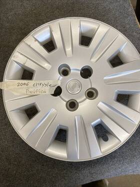 04766400ab Chrysler Oem 2005 2006-2007 Pacifica 17 Inch Silver Wheel Cover Hubcap