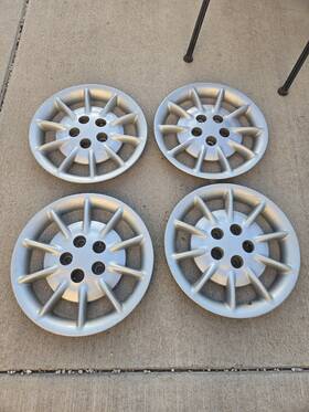 0qx35trmab Chrysler 98 99 00 01 Concorde Oem Wheel Cover Hubcap 527 16 Inch 0qx35pakab
