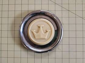 1544084 Chrysler 1955 Imperial Hub Cap