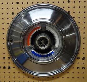 2781645 Chrysler 1966 66 67 68 300 Hubcap Rim Wheel Cover Hub Cap Used Oem