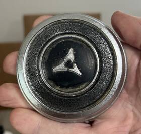 2925422 Chrysler 2852498 1970 - 1978 Dodge Tradesman Van Mopar Steering Wheel Horn Cap