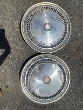 4284210 Chrysler Set Of Two 1980-1985 Corporation 16in Hub Cap Wheel Covers Mopar