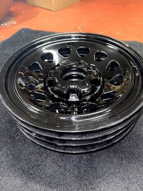 Imp100gblk Coast To International 2019-2020 Chevrolet Silverado 2500hd/3500hd 17 Inch Chrome Wheel Skins Imp100blk