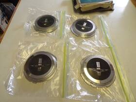 3861088 Corvair 4 Nos 1965 Monza Hubcap Inserts