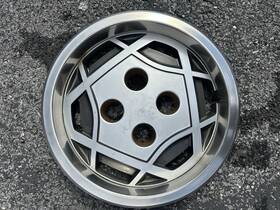 40315-p7100 Datsun 79 80 81 280zx Wheel Cover Hubcap 4a