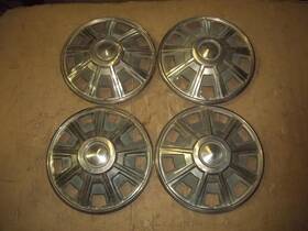53043 Datsun 71 72 73 510 Hubcap Rim Wheel Cover Hub Cap 13 Inch Oem Used Set 4