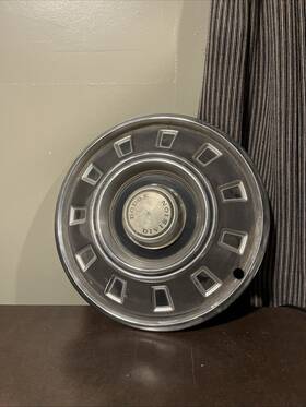02881764 Dodge 14 Inch Wheel Cover Hubcap 11-slot Type Fits 68-69 Charger
