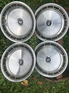 3659459 Dodge 1977-1981 Diplomat Plymouth Le Baron Passenger Hubcaps Nice Set Of 4