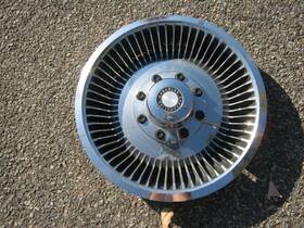 4126516 Dodge One Genuine 1980 To 1983 Pickup Ramcharger Van 15 Inch Hubcap Wheel Cover