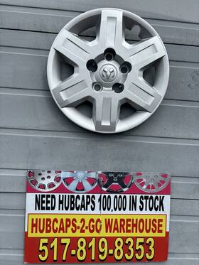472195ab Dodge 2008-13 Caravan Journey 16 Inch Oem1 Used Silver Bolt On Hubcap P/n