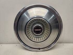 570-00374 Dodge 1973-76 Coronet Wheel Cover - 15 Inch / Aluminum Rib Type Scratches
